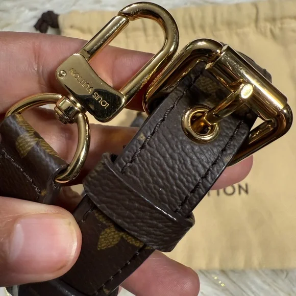 Louis Vuitton Gold Strap Shoulder Strap Monogram Pattern W/ Dustbag - Picture 6 of 16